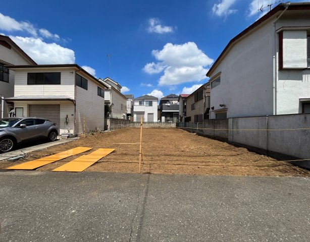 東久留米市南町4丁目　建築条件無し売地　約240.39平米（約72.71坪）
