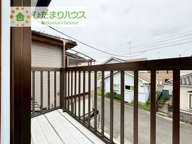 広々としたバルコニー。お洗濯物もぜーんぶ干せちゃいます！！