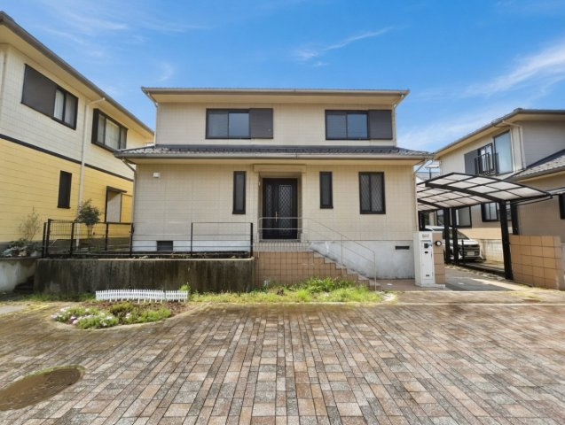周辺は落ち着いた街並みの住宅地！子育てがしやすい住環境です！気になることがありましたら、お気軽にお問い合わせください！