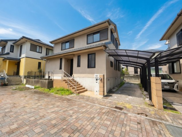周辺は落ち着いた街並みの住宅地！子育てがしやすい住環境です！気になることがありましたら、お気軽にお問い合わせください！
