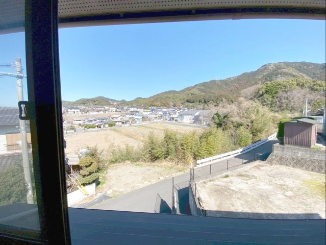 高台立地で眺望良好ですね！