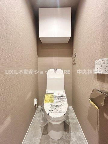 日本を訪れた外国の方で「使ってみて驚いた」と仰る方の多い、ウォシュレット。