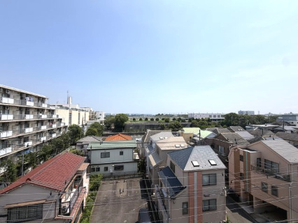遮るものがなく開放感あふれる眺望！四季折々の景色を楽しみながら穏やかな時間を過ごせます。