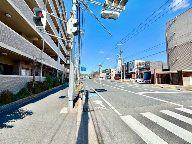 前面道路になります♪