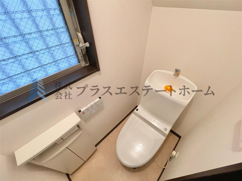 きれいをまもるせいけつトイレ♪お掃除はサッとひとふきで完了♪少ない水で、汚れをしっかり洗い流します♪