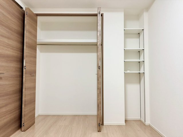 収納力があることで、生活空間を広く使える工夫が施された住まい。整理整頓がしやすく快適です♪