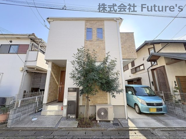 外観：311002311010