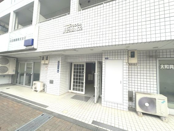 マンションエントランス