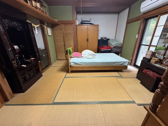 フローリングだけでなく、和室もあります