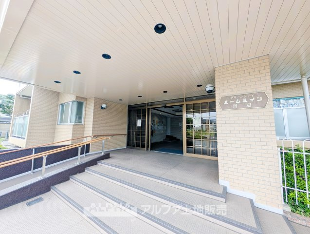 【Lobby】　◆ロビー◆管理が行き届いたロビーは、毎日の行き帰りを気持ちよく迎えてくれる空間。住まい全体に安心感と清潔感を感じられます。
