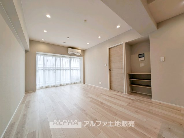 【cozy　living】　◆休日は◆仕事から切り離された家族の為だけの場所でゆっくりくつろぎたい。趣味や、習い事で休日を過ごすも楽しいが、結局はここが安らげる。