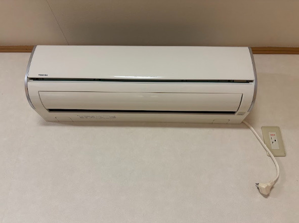 夏も冬も安心のエアコン付き物件。