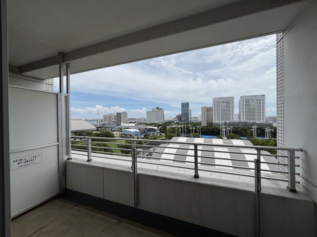 南東向きバルコニーは遮るものはございません。
