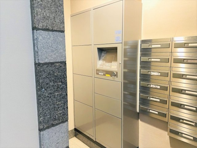 ～不在時の荷物受け取りに大変便利な宅配BOX～