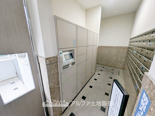 【Delivery　Box】　◆宅配ボックス◆通販を利用するのがスタンダードな昨今、生活には欠かせない装備のひとつとなりました。