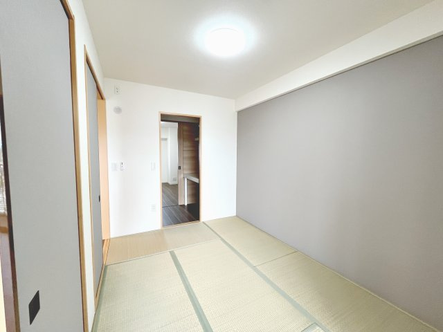 フローリングだけでなく、和室もあります