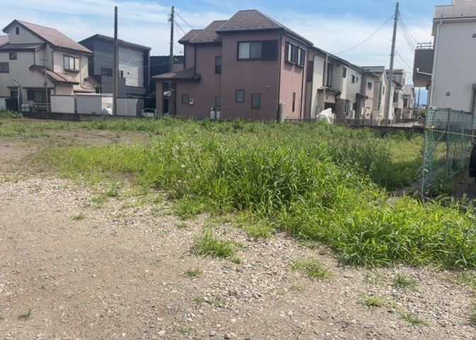 物件の詳細については、現地を見てわかること以外に、役所や法務局などで調べないとわからないことがあります。そのため、現地に行く場合は、もしこの物件を買ったらどのような生活ができるかをイメージしましょう。