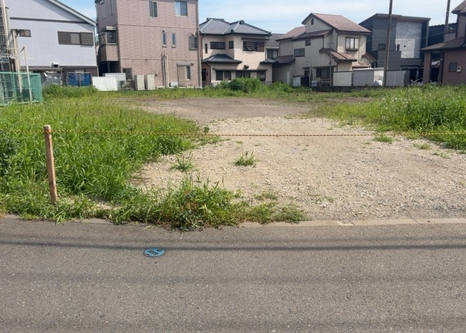 家を建てる前提で土地を探している場合、地盤の丈夫さは譲れない条件の一つです。地盤が脆弱だと追加工事が必要となります。また、過去に地盤沈下や液状化現象を起こした土地は、できるだけ避けた方がいいでしょう。