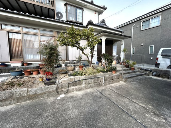 【高槻市下田部町一丁目の外観】