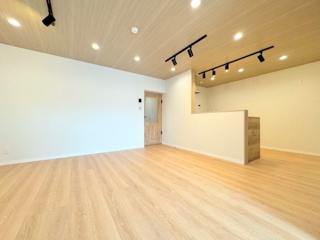 ◆家族みんなが爽やかに健やかに過ごせるように、溢れる光をたっぷり取り込んだリビングダイニング。集いの場、憩いの場としての快適性を求めたやすらぎの空間です！