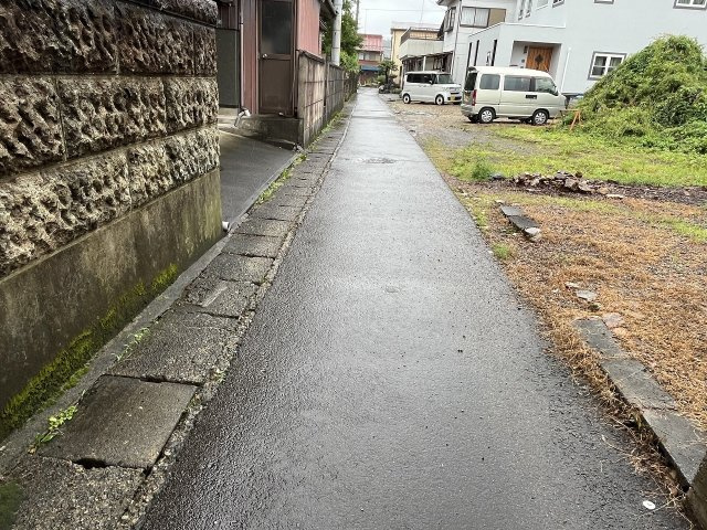 南道路　東から