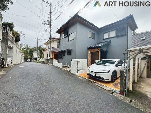 【若柳　中古戸建の前面道路含む現地写真】