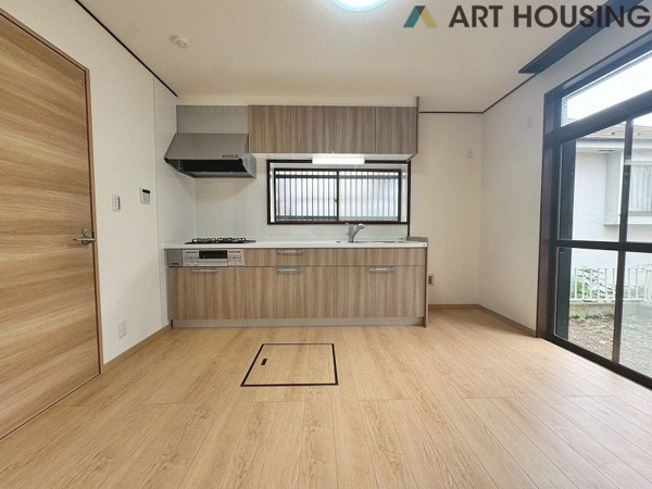 【若柳　中古戸建の居間】