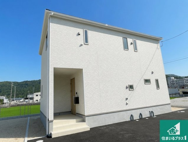 安心の10年保証！外観を美しく保ち、雨水で汚れを落とします！気になることがありましたら、お気軽にお問い合わせください！
