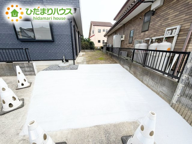 マイホームなら駐車場代がかかりません。しかも、自宅の駐車場で洗車が出来ます！今までコイン洗車に行っていた手間も省けて、節約にも繋がります(^^♪