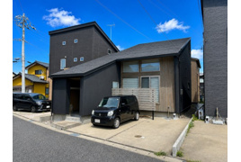 新潟市北区太夫浜の中古戸建ての外観