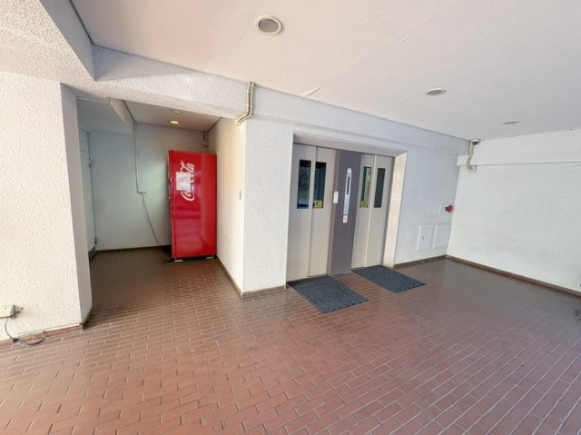 共用部・エレベーターホール/エレベーターは2基ございます