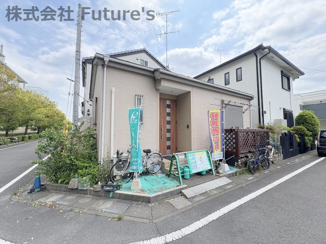 角地に位置した開放的な立地