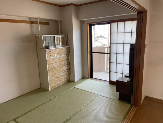 来客スペース・子供の遊び場・昼寝スペースなど色々と幅広く使える大活躍の和室です。