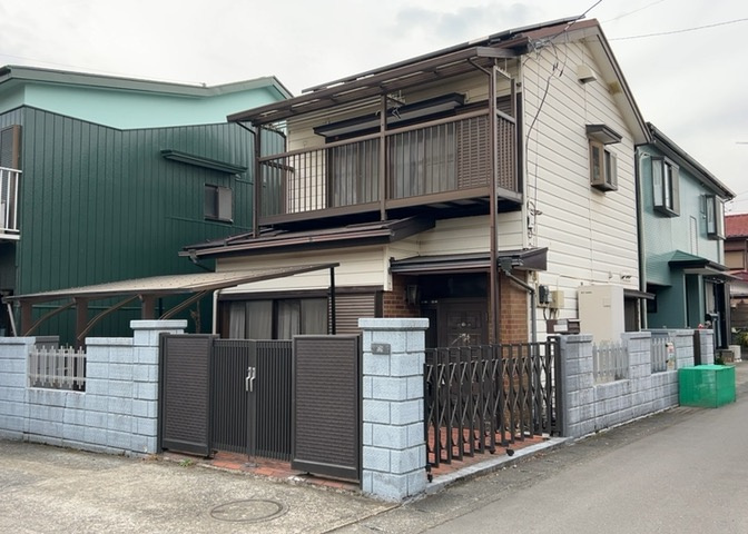 土地探しをしていると都市計画区域という言葉を目にすると思います。法律によって、都道府県知事や国土交通大臣が指定するエリアのことを指しており、都市計画区域は市街化区域と市街化調整区域に分けられています。