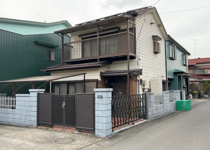 物件の詳細については、現地を見てわかること以外に、役所や法務局などで調べないとわからないことがあります。そのため、現地に行く場合は、もしこの物件を買ったらどのような生活ができるかをイメージしましょう。
