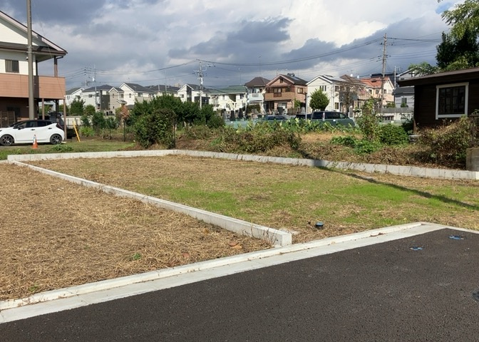 物件の詳細については、現地を見てわかること以外に、役所や法務局などで調べないとわからないことがあります。そのため、現地に行く場合は、もしこの物件を買ったらどのような生活ができるかをイメージしましょう。