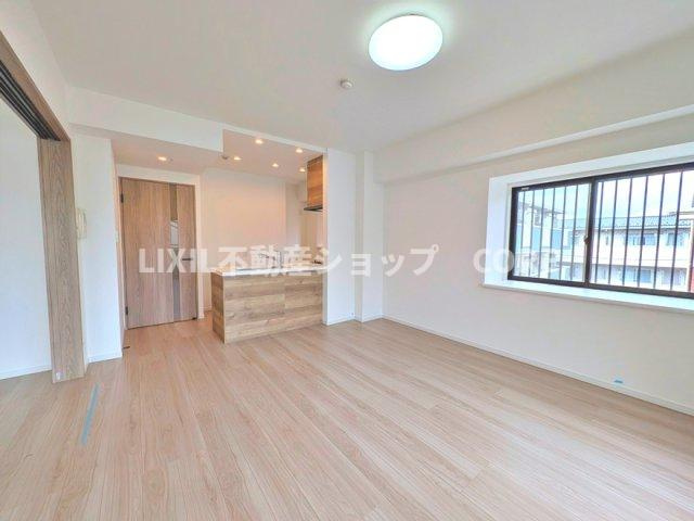 家族と過ごす時間を大切にしたい方にちょうどいいゆとりある住空間です。