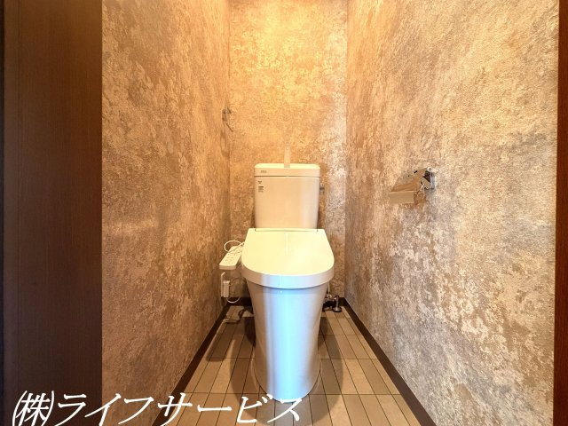 温水洗浄便座付トイレ