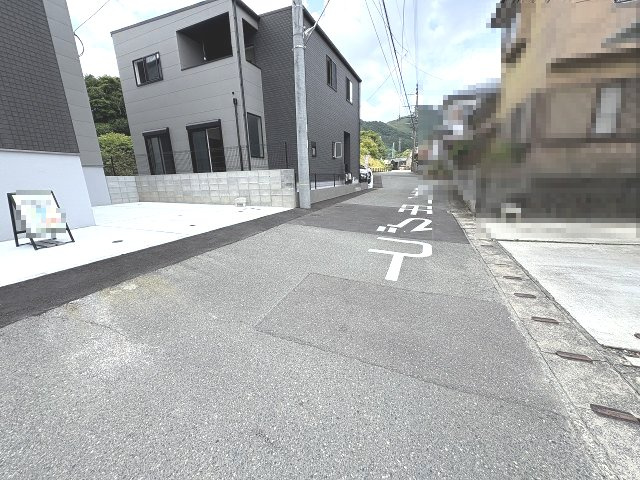 現地写真。前面道路です。