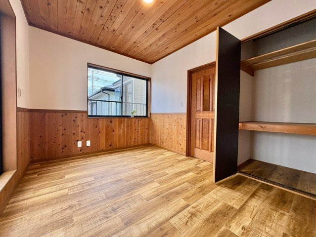 洋室6帖・収納付きで、お部屋がすっきり片付きます。