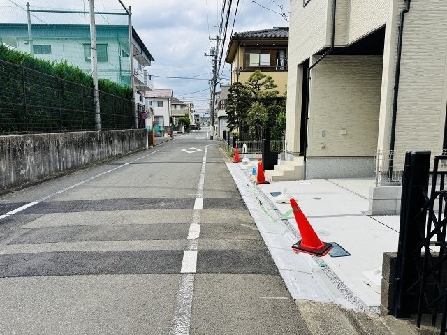 ～南西側6ｍ道路に面しています～