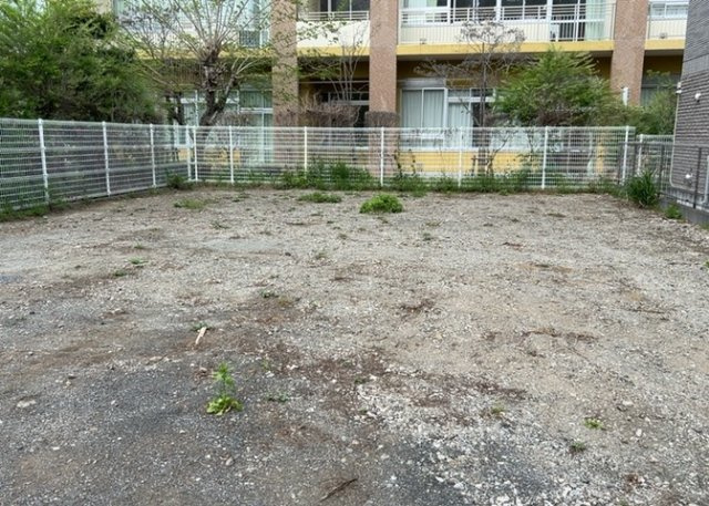 家を建てる前提で土地を探している場合、地盤の丈夫さは譲れない条件の一つです。地盤が脆弱だと追加工事が必要となります。また、過去に地盤沈下や液状化現象を起こした土地は、できるだけ避けた方がいいでしょう。