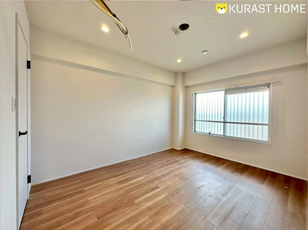 【イトーピア向日マンションC棟 7階の洋室】