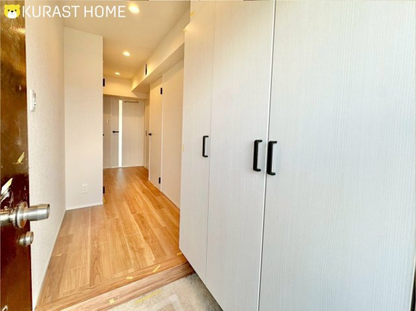 【イトーピア向日マンションC棟 7階の玄関】