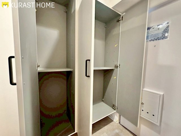 【イトーピア向日マンションC棟 7階の玄関】