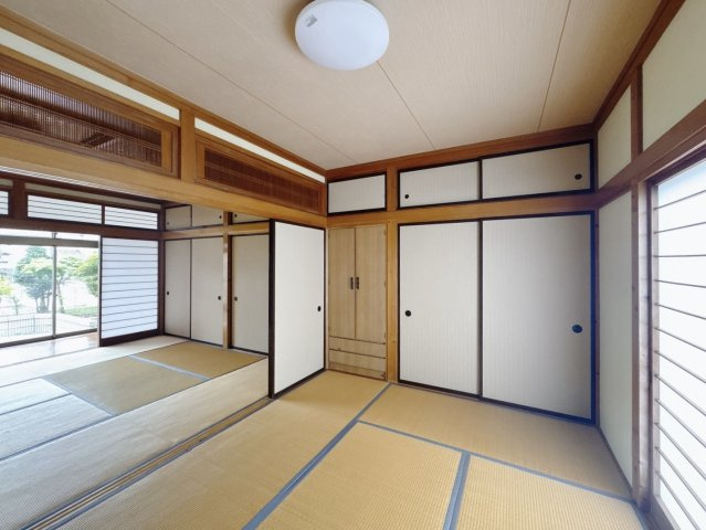 ■和室｜畳にはリラックス効果があるといわれています。フローリングでは感じることのできない圧倒的な寛ぎやすさを実感してください♪
