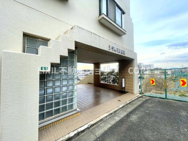 見学はしたいけど見に行く暇がないという方、仕事終わり等にご見学が出来るようサポートします。