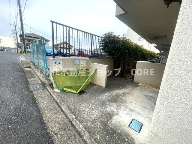 管理体制良好なマンションです。ご見学の際にはご自宅はもちろん、駅やご指定頂いた場所まで無料でお迎えに伺います。