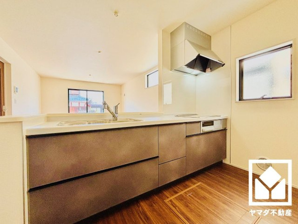 【草津市草津町　2期　2号棟のキッチン】