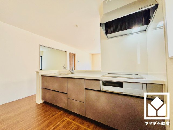 【草津市草津町　2期　2号棟のキッチン】